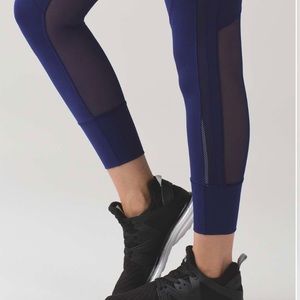 Lululemon Hit It 7/8 tights Size 2